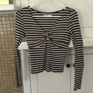 Long sleeve, ribbed hollister shirt